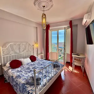 Taormina's Sun Bed & Breakfast